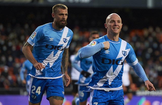 巴塞罗那轻松晋级,球队状态回暖了吗