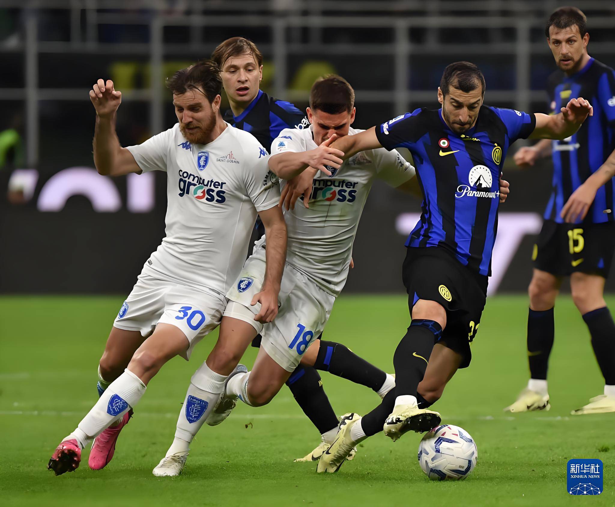 关于AC米兰客场惜败都灵，球队正视失败改变战术的信息